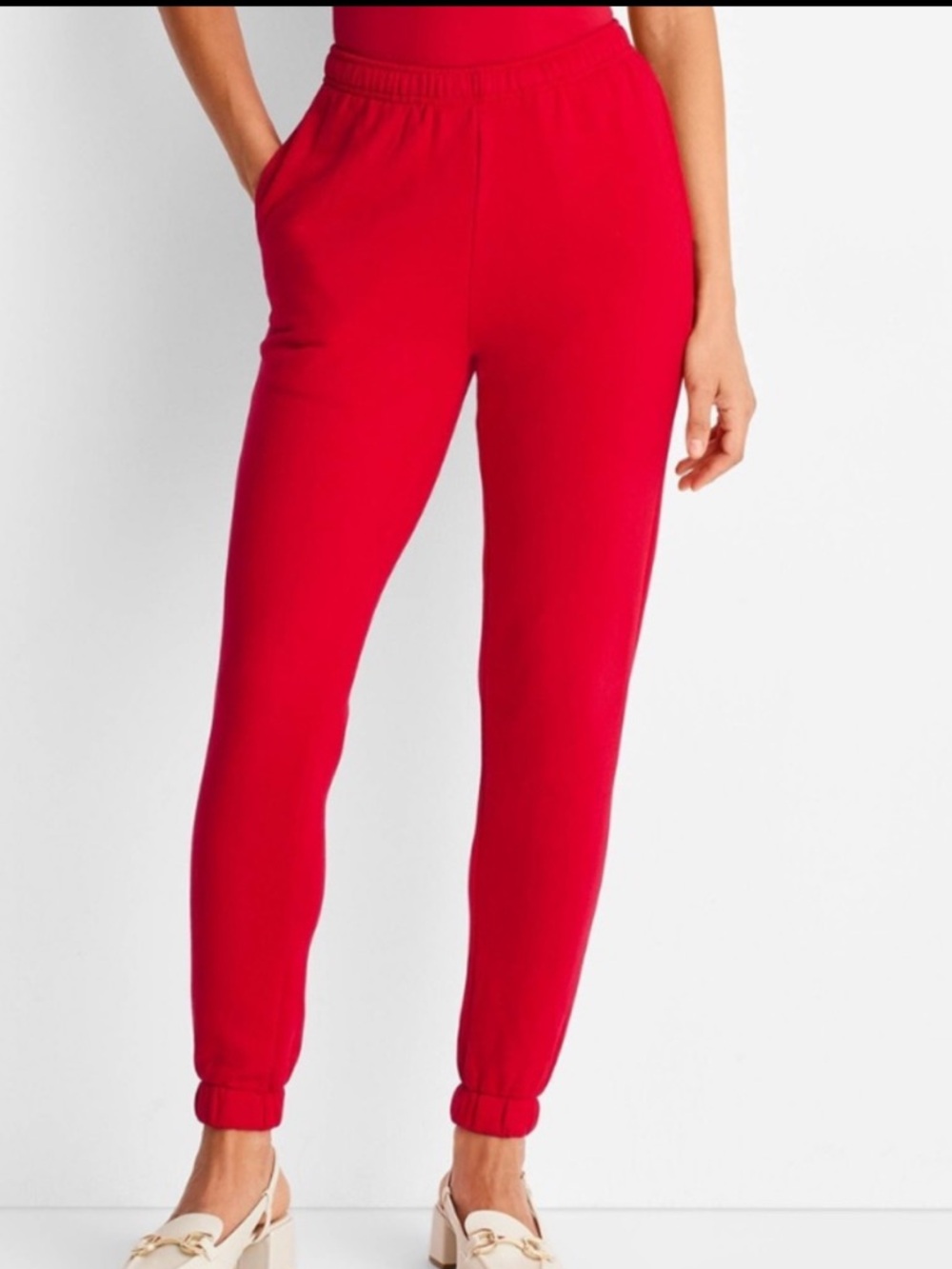 Universal‎ Thread Women's Leisure Studio Mid-Rise Essential Joggers Red M